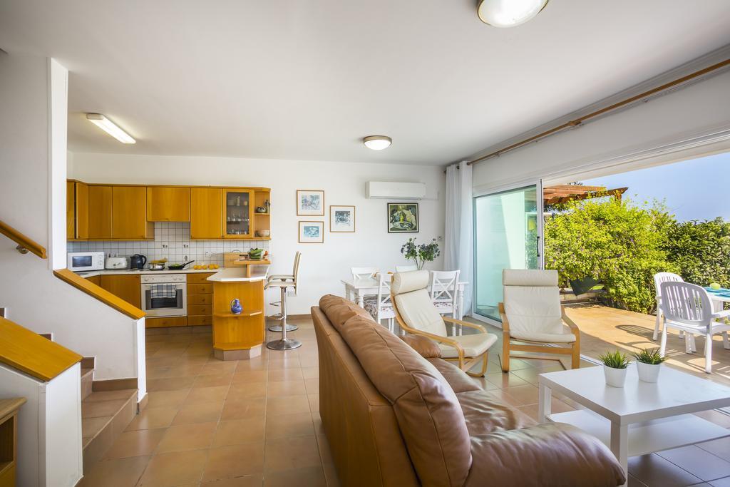 Protaras Beachfront Sirina Lina Suite Paralimni Luaran gambar