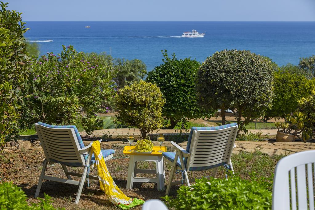 Protaras Beachfront Sirina Lina Suite Paralimni Luaran gambar