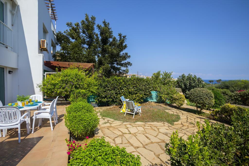 Protaras Beachfront Sirina Lina Suite Paralimni Luaran gambar