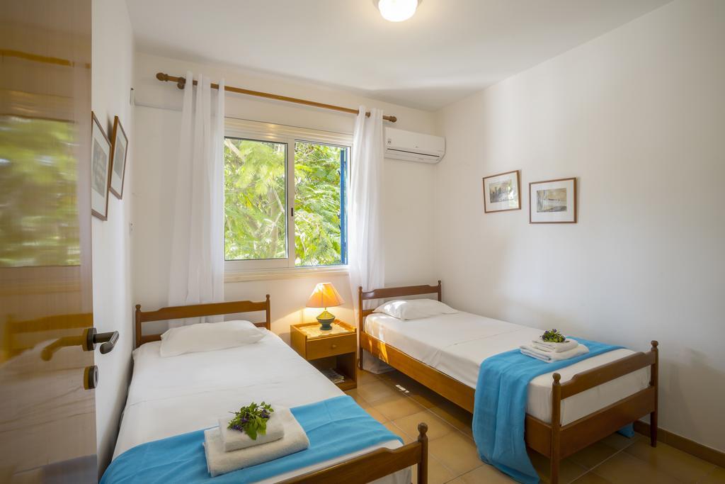 Protaras Beachfront Sirina Lina Suite Paralimni Luaran gambar