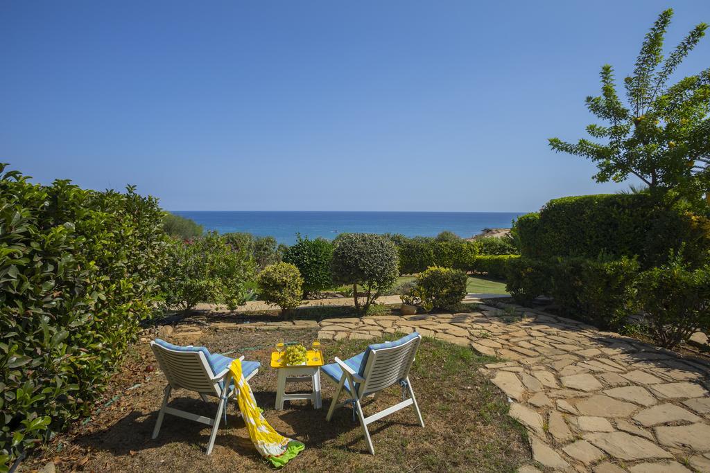 Protaras Beachfront Sirina Lina Suite Paralimni Luaran gambar