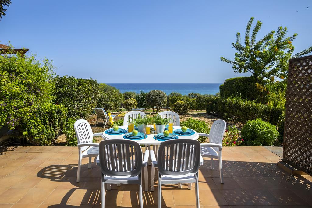 Protaras Beachfront Sirina Lina Suite Paralimni Luaran gambar
